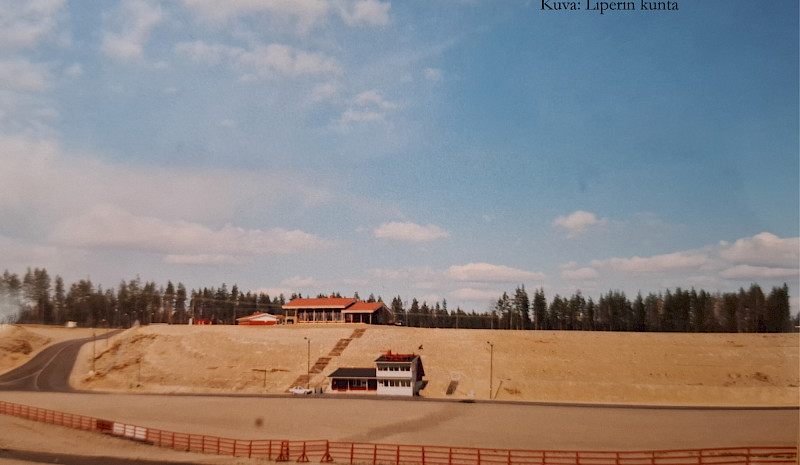 Pärnävaaran rakennukset