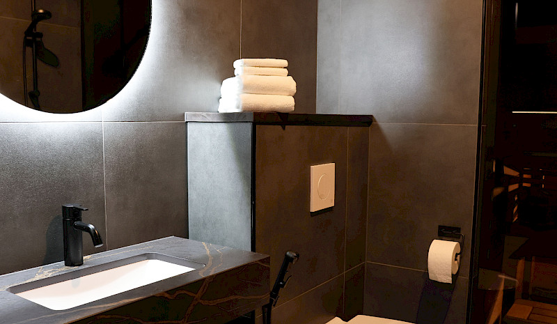 Deluxe Suite – The Boss